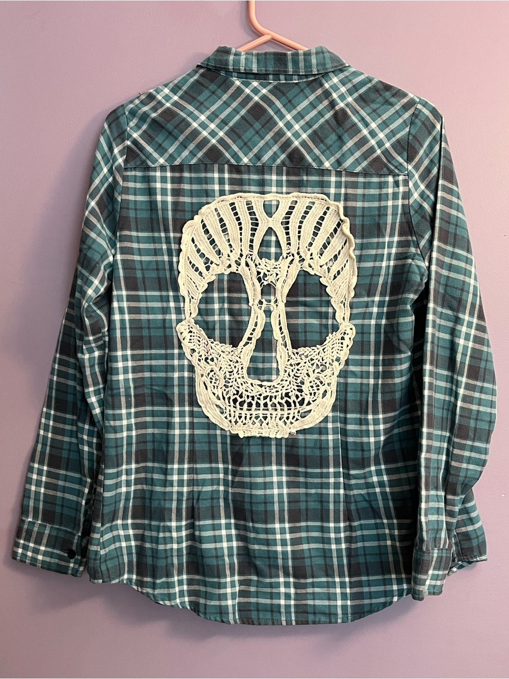 Hot Topic Teal Plaid Skull Button-Up Shirt